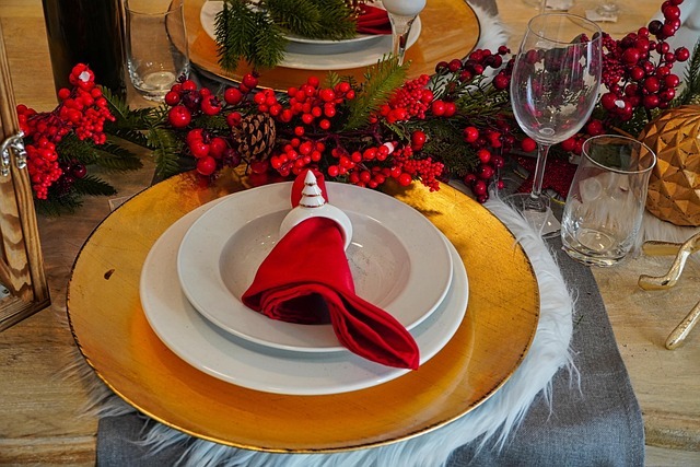 Set for the Season: Winter Tablescapes